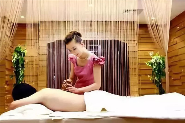 偶然去了南昌西湖区足道桑拿会所,拥有一次无法自拨的极致感受