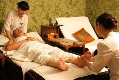 兄弟带我去体验了南昌高档油压洗浴商务会所,绝对超出你想象